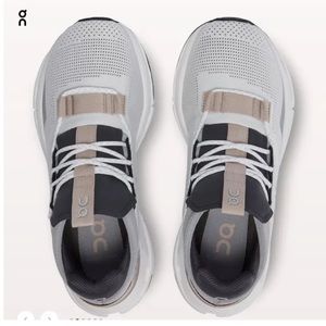 On Running Cloudnova sneakers